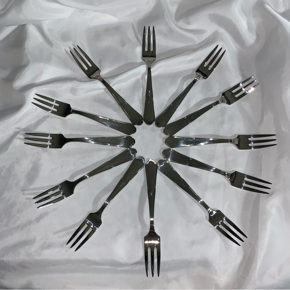 NWOB Christofle Hotel by CHRISTOFLE 12 pieces 7" salad forks STAINLESS STEEL